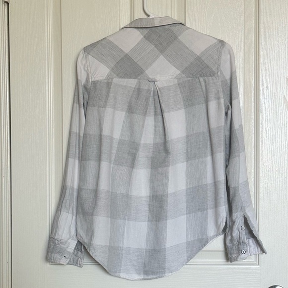 BDG- bottom down flannel shirt - Size XS - Picture 2 of 4